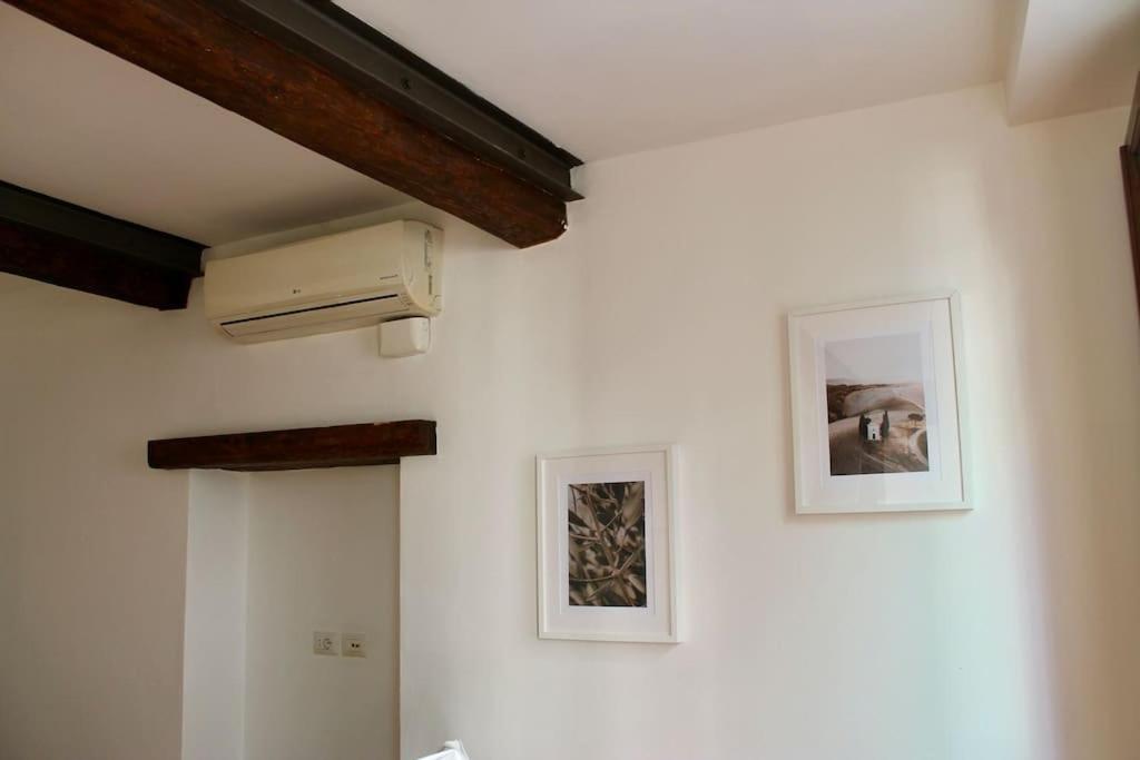 Cute Apartment Near Santa Croce Florence Buitenkant foto