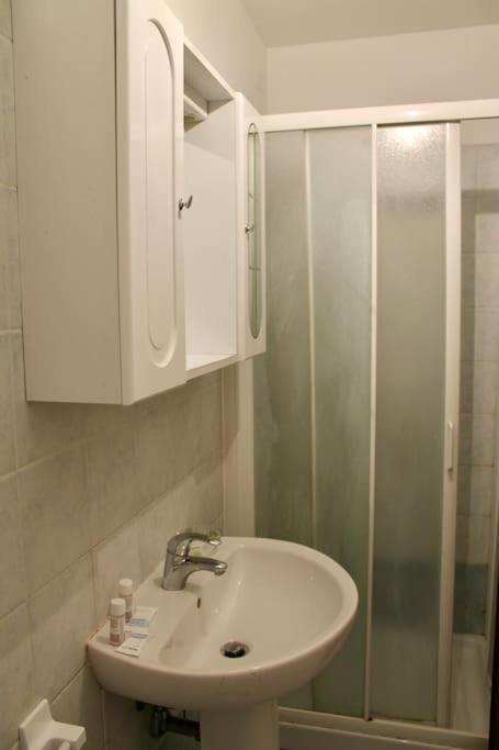 Cute Apartment Near Santa Croce Florence Buitenkant foto