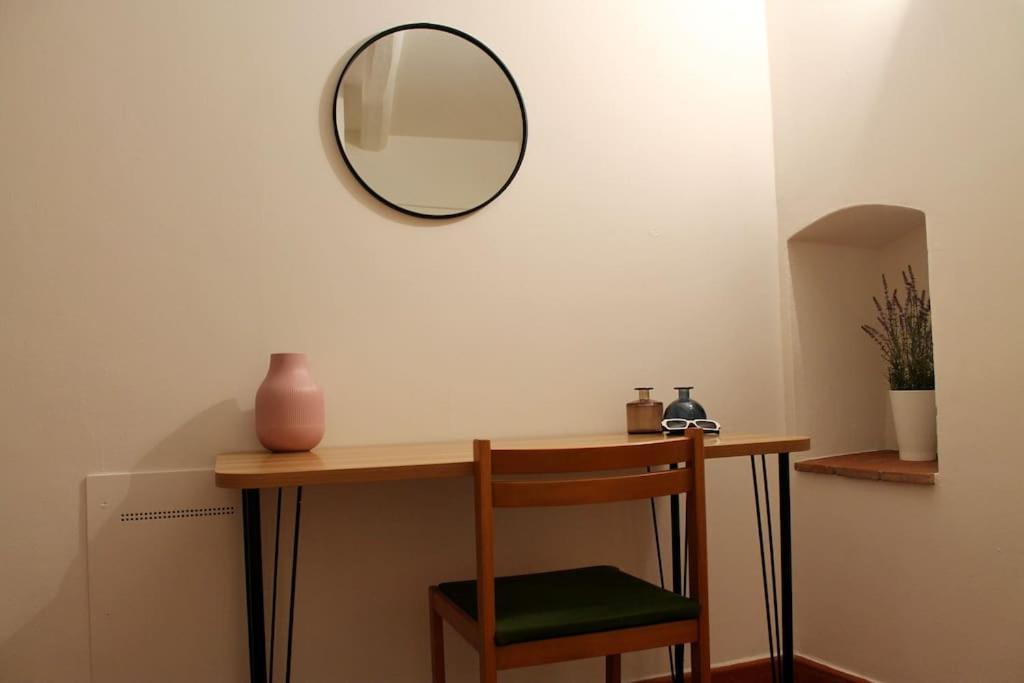 Cute Apartment Near Santa Croce Florence Buitenkant foto